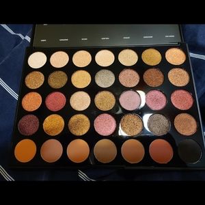 MORPHE fall into frost 35 artistry palette